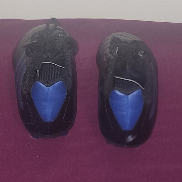 Boys Adidas Football Cleats Size 13 - Picture 5 of 6